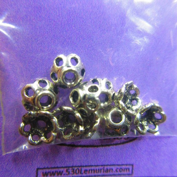 Silver Plated 7mm Scallop Bead Caps Spacer Beads 10Pcs Each Package Lot Of 3 - Picture 1 of 3